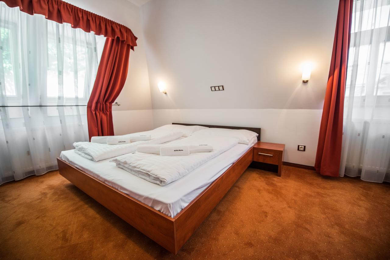Garni Hotel Praha Тренчианске-Теплице Экстерьер фото