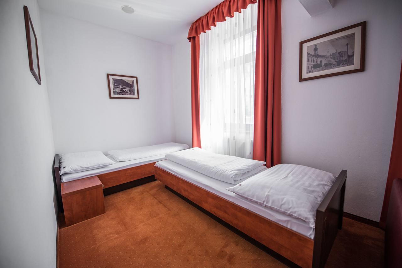 Garni Hotel Praha Тренчианске-Теплице Экстерьер фото